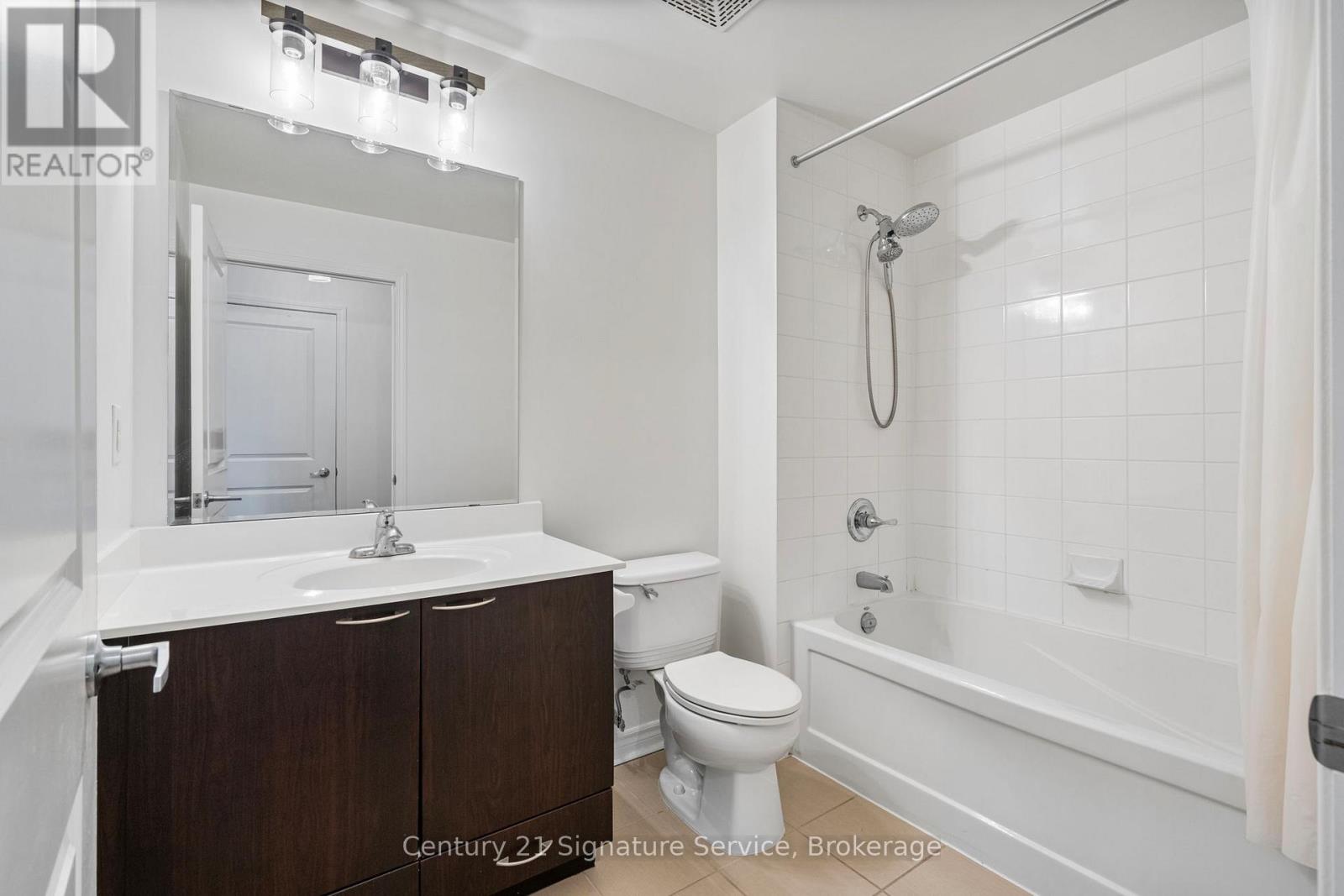 2001 - 385 Prince Of Wales Drive, Mississauga, Ontario  L5B 0C6 - Photo 28 - W12546906