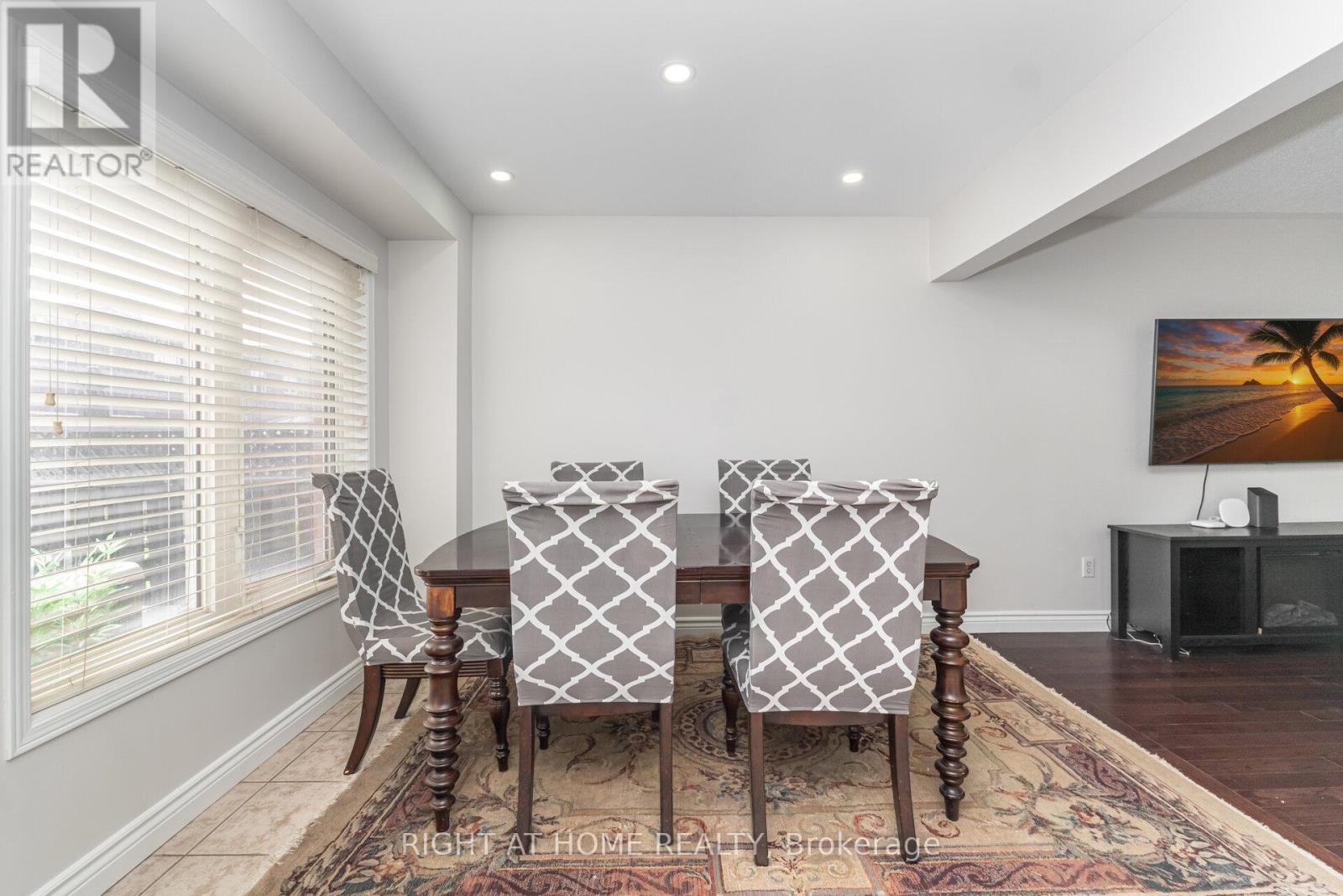 131 Crystal Glen Crescent, Brampton, Ontario  L6X 0K6 - Photo 14 - W12546928