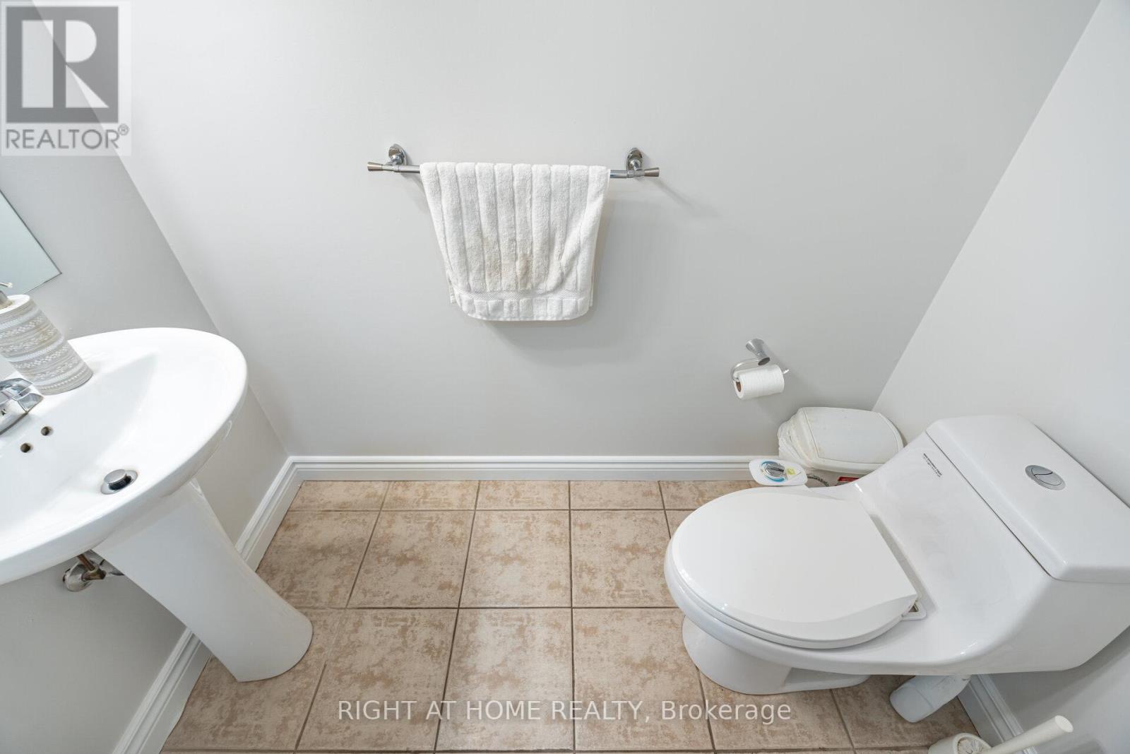 131 Crystal Glen Crescent, Brampton, Ontario  L6X 0K6 - Photo 19 - W12546928