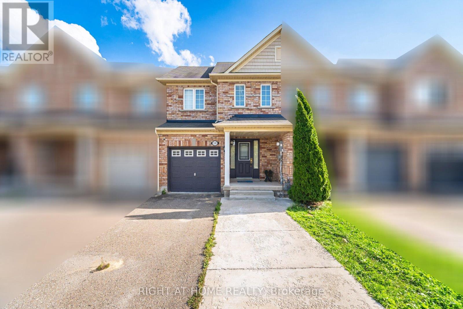 131 Crystal Glen Crescent, Brampton, Ontario  L6X 0K6 - Photo 2 - W12546928