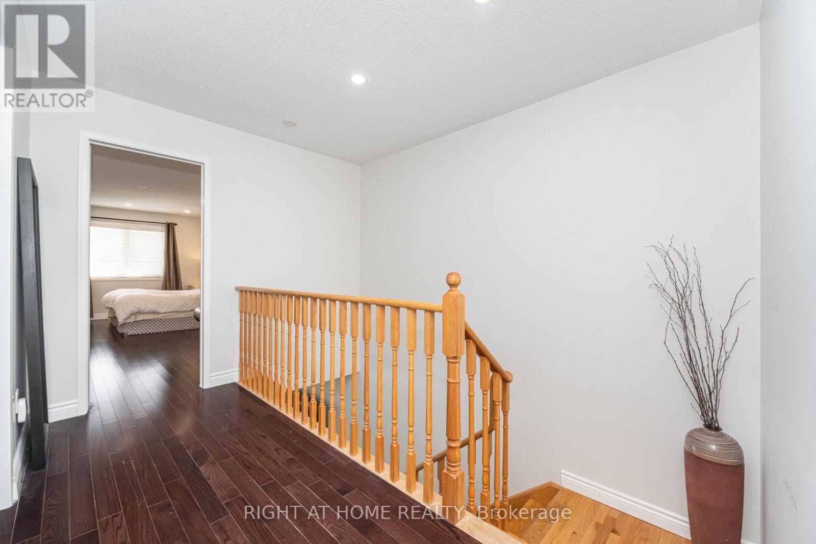 131 Crystal Glen Crescent, Brampton, Ontario  L6X 0K6 - Photo 21 - W12546928