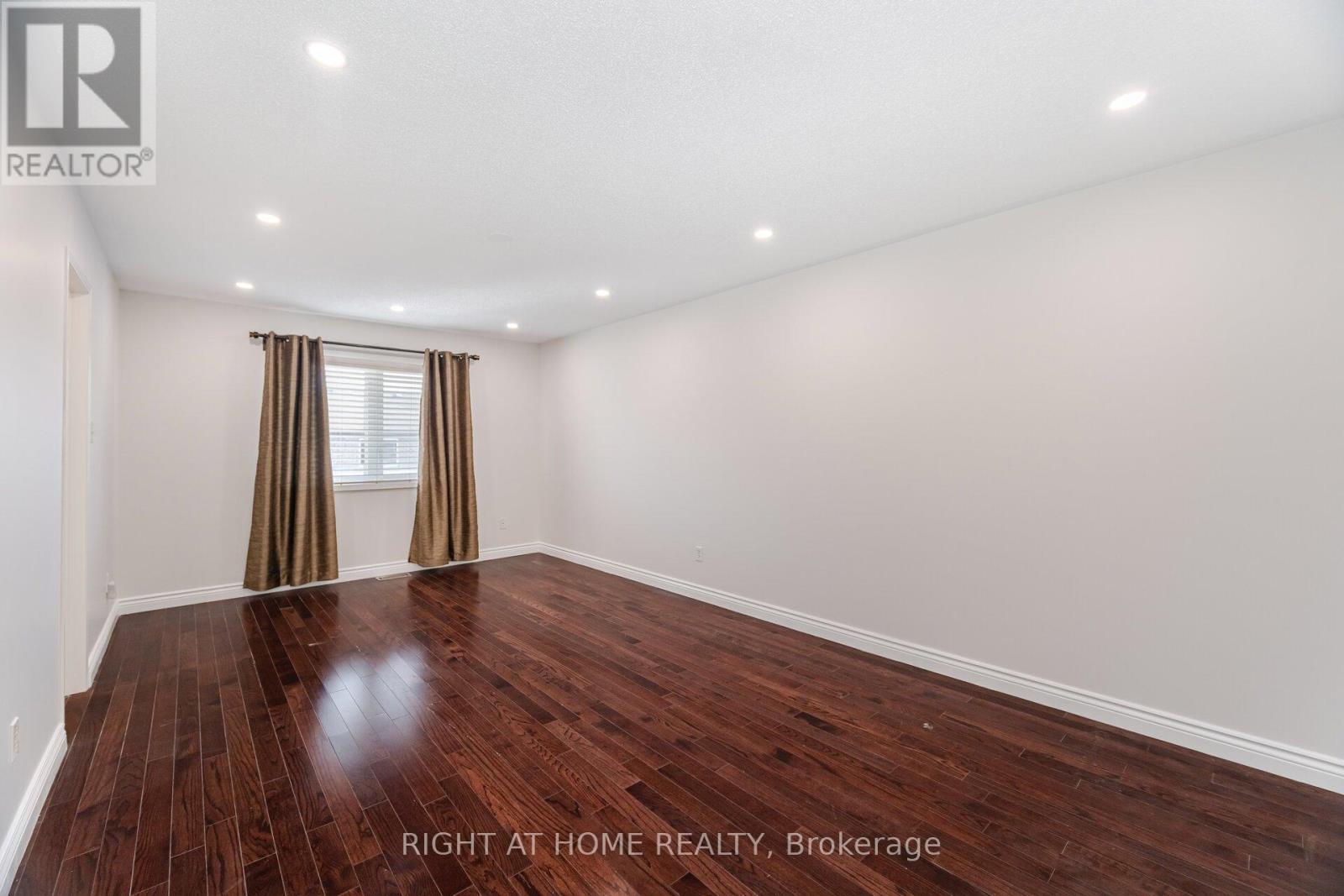 131 Crystal Glen Crescent, Brampton, Ontario  L6X 0K6 - Photo 22 - W12546928