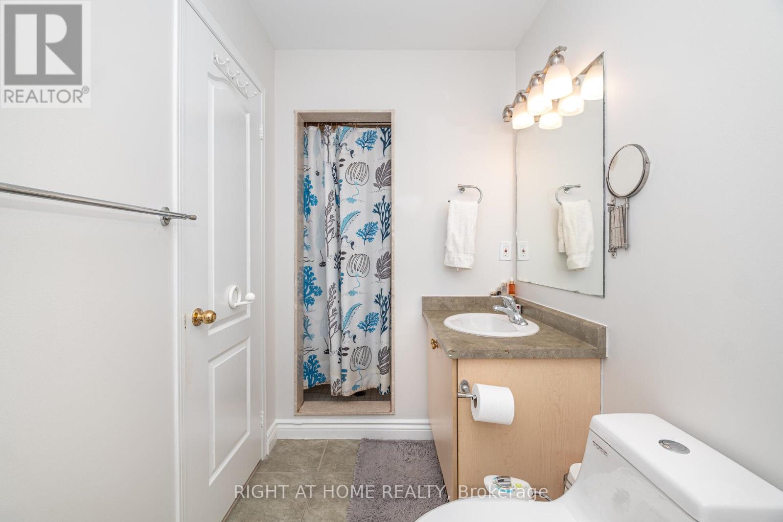 131 Crystal Glen Crescent, Brampton, Ontario  L6X 0K6 - Photo 27 - W12546928