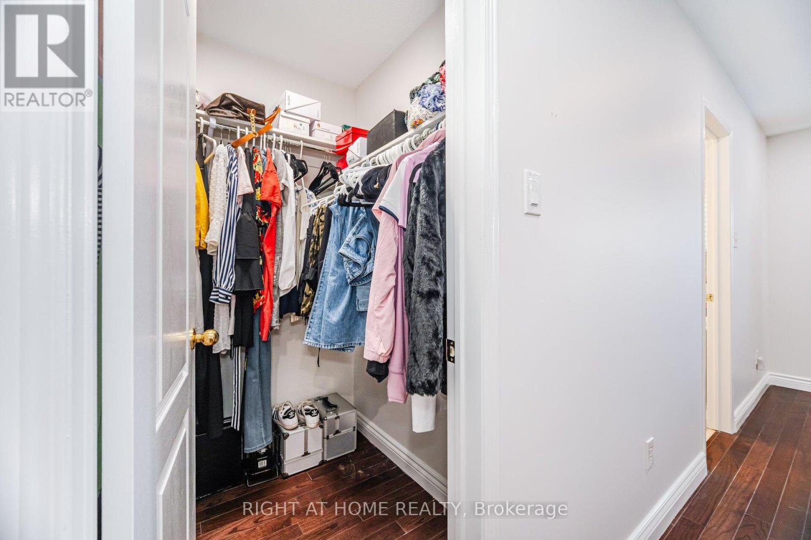 131 Crystal Glen Crescent, Brampton, Ontario  L6X 0K6 - Photo 37 - W12546928