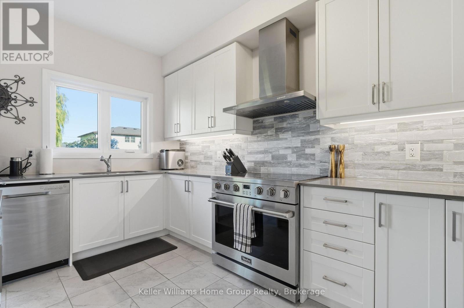 425 Adelaide Street, Wellington North, Ontario N0G 1A0 - Photo 10 - X12547000