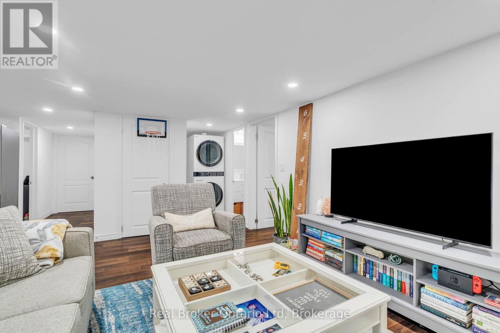 2 - 909 River Ridge Court, Kitchener, Ontario N2A 0H2 - Photo 16 - X12547084