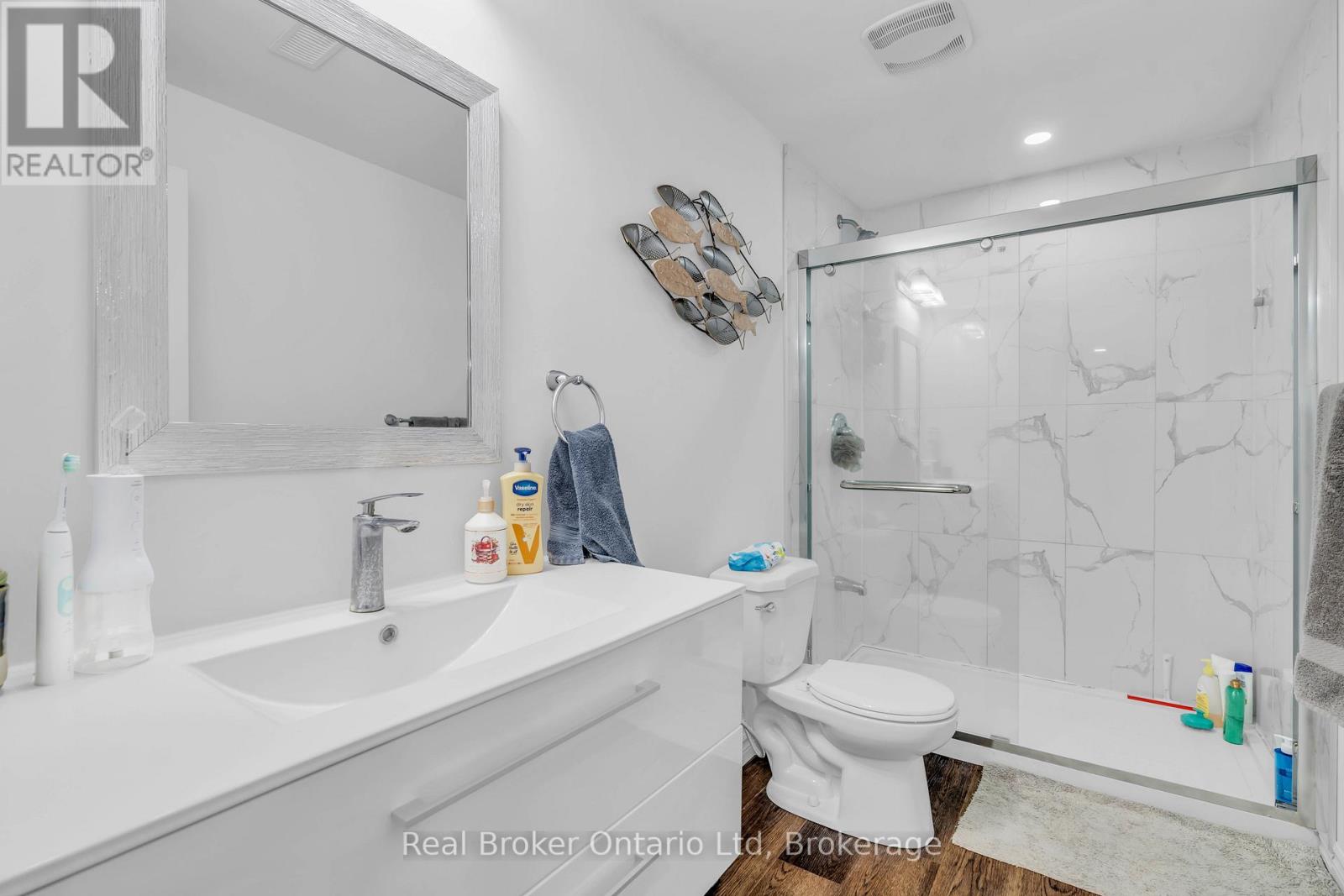 2 - 909 River Ridge Court, Kitchener, Ontario N2A 0H2 - Photo 20 - X12547084