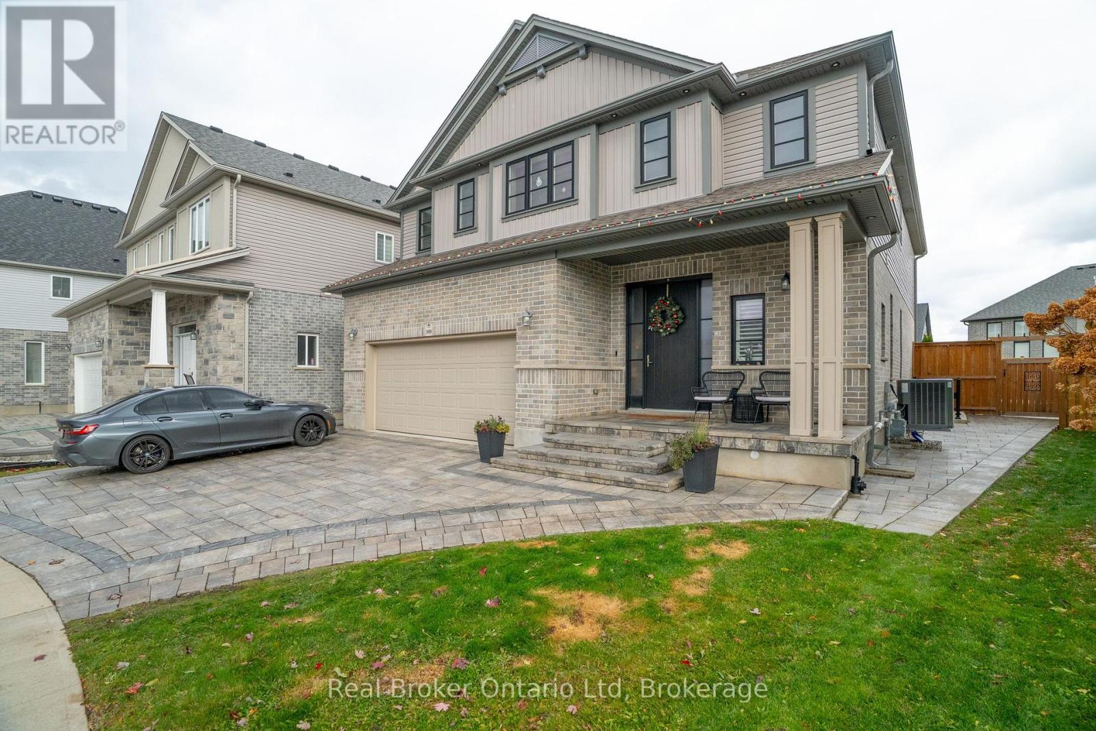 2 - 909 River Ridge Court, Kitchener, Ontario N2A 0H2 - Photo 3 - X12547084