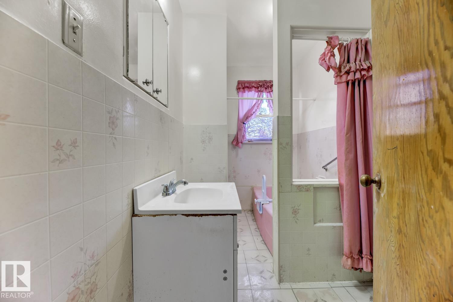 12007 69 St Nw, Edmonton, Alberta  T5B 1S7 - Photo 18 - E4465795