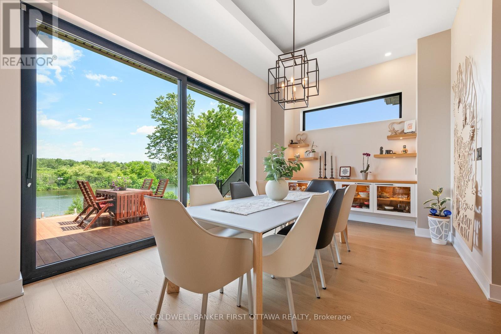 1981 Prince Of Wales Drive, Ottawa, Ontario  K2C 3J7 - Photo 10 - X12375026