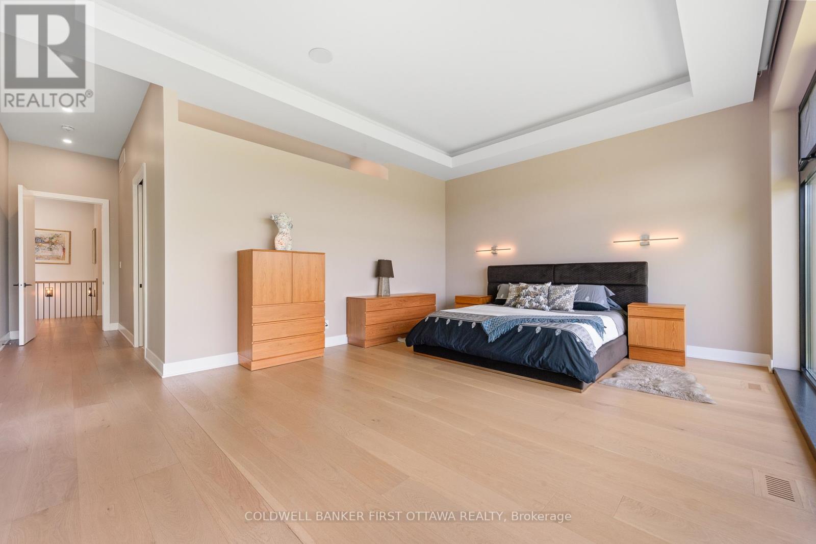 1981 Prince Of Wales Drive, Ottawa, Ontario  K2C 3J7 - Photo 20 - X12375026