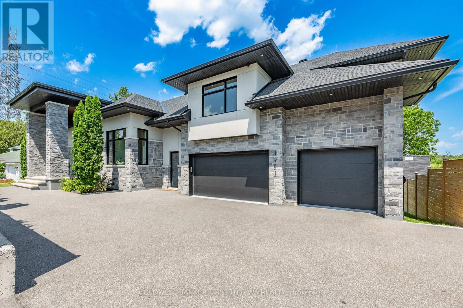 1981 Prince Of Wales Drive, Ottawa, Ontario  K2C 3J7 - Photo 2 - X12375026