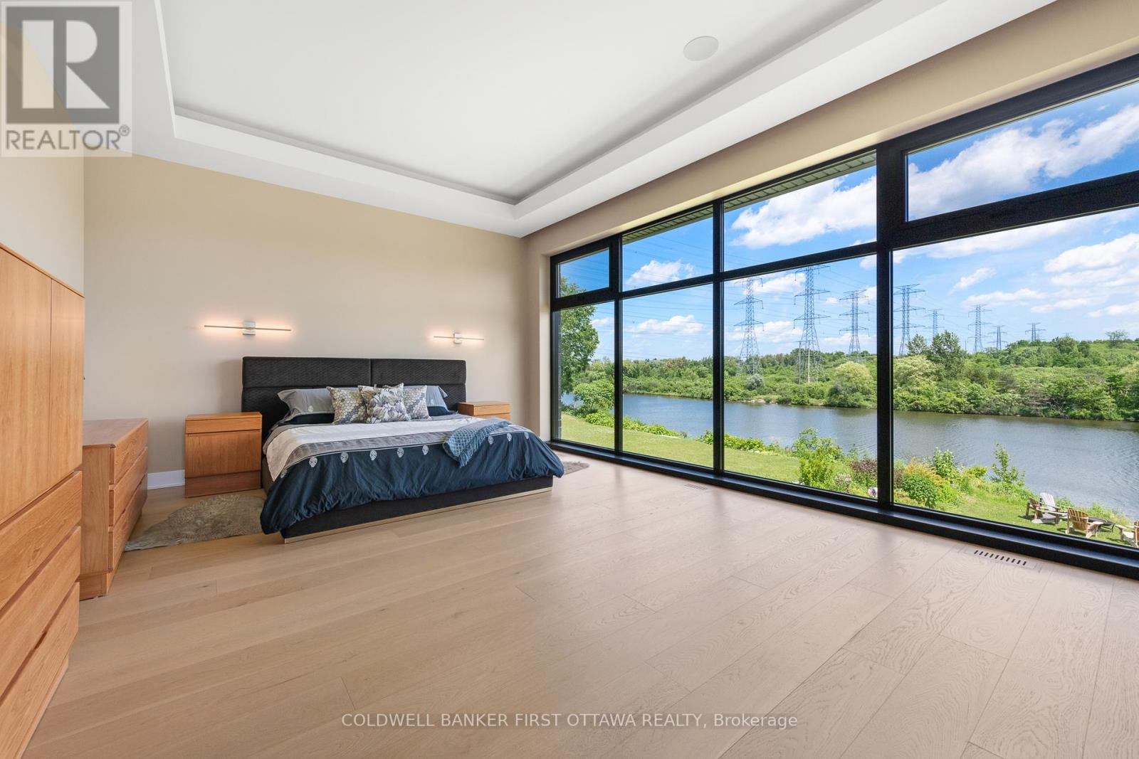 1981 Prince Of Wales Drive, Ottawa, Ontario  K2C 3J7 - Photo 18 - X12375026