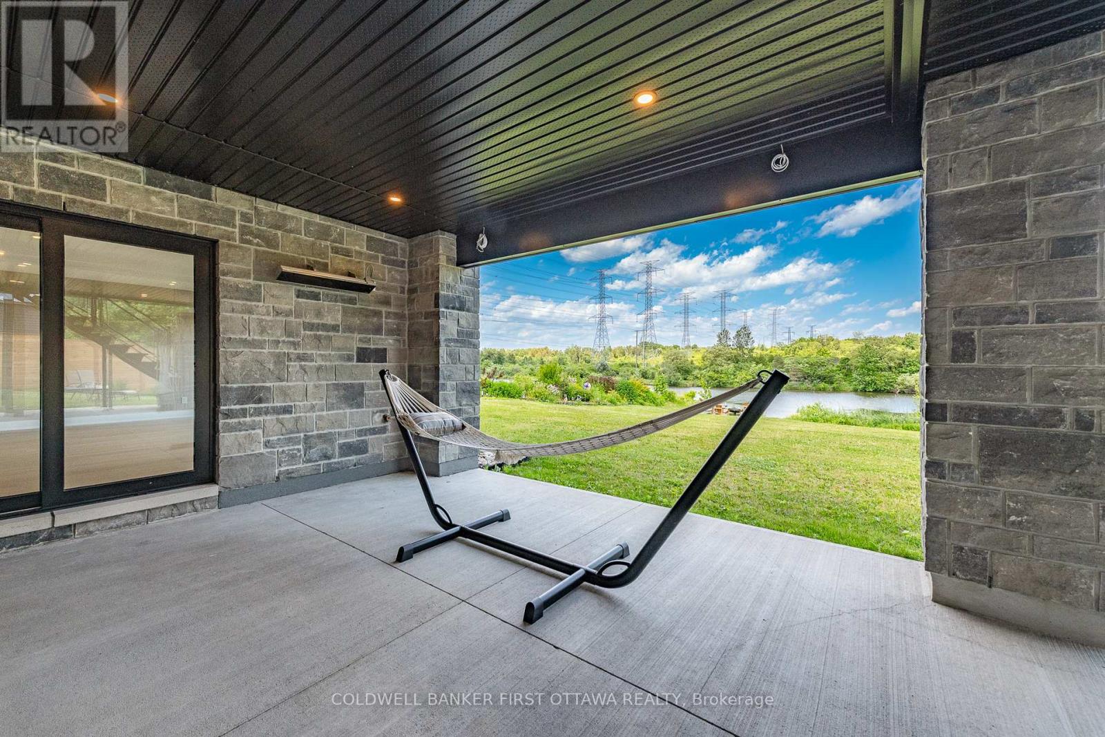 1981 Prince Of Wales Drive, Ottawa, Ontario  K2C 3J7 - Photo 35 - X12375026