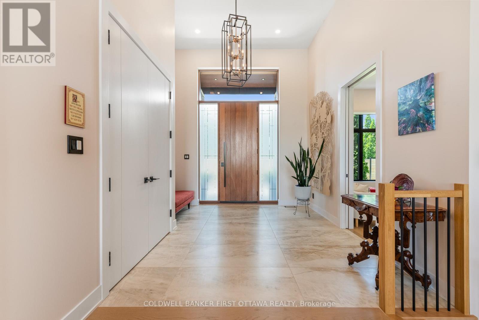 1981 Prince Of Wales Drive, Ottawa, Ontario  K2C 3J7 - Photo 4 - X12375026