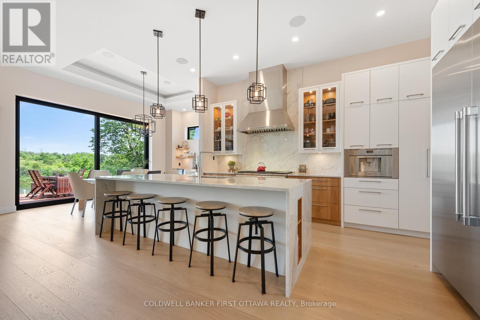 1981 Prince Of Wales Drive, Ottawa, Ontario  K2C 3J7 - Photo 8 - X12375026