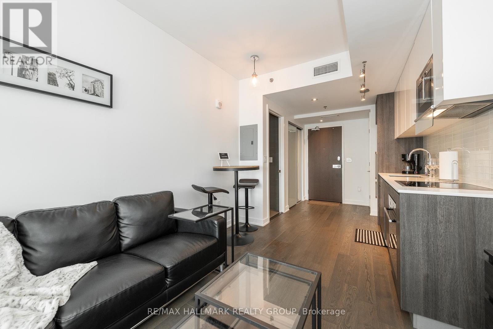 1806 - 199 Slater Street, Ottawa, Ontario K1P 0C8 - Photo 14 - X12541688