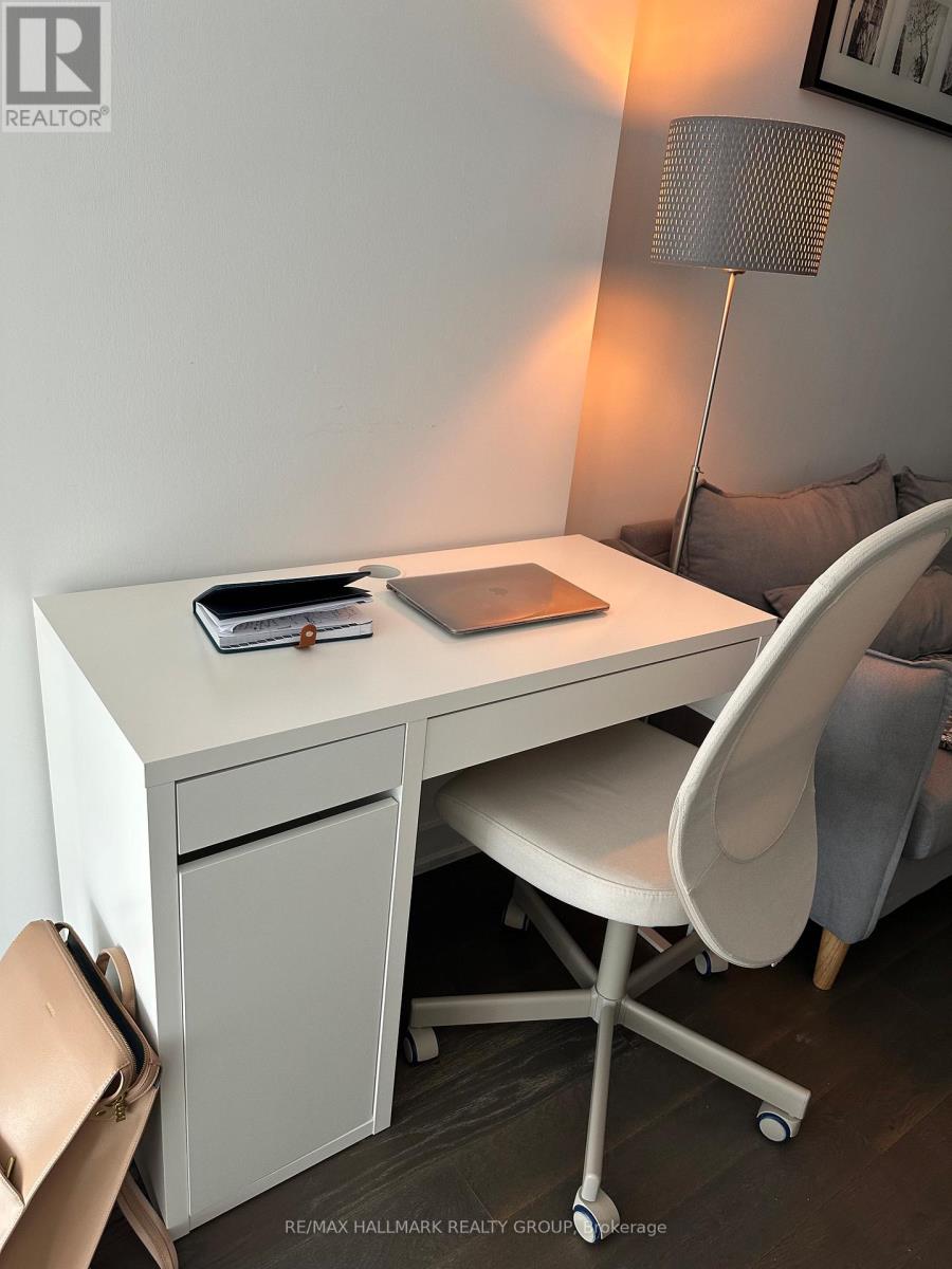 1806 - 199 Slater Street, Ottawa, Ontario K1P 0C8 - Photo 12 - X12541688