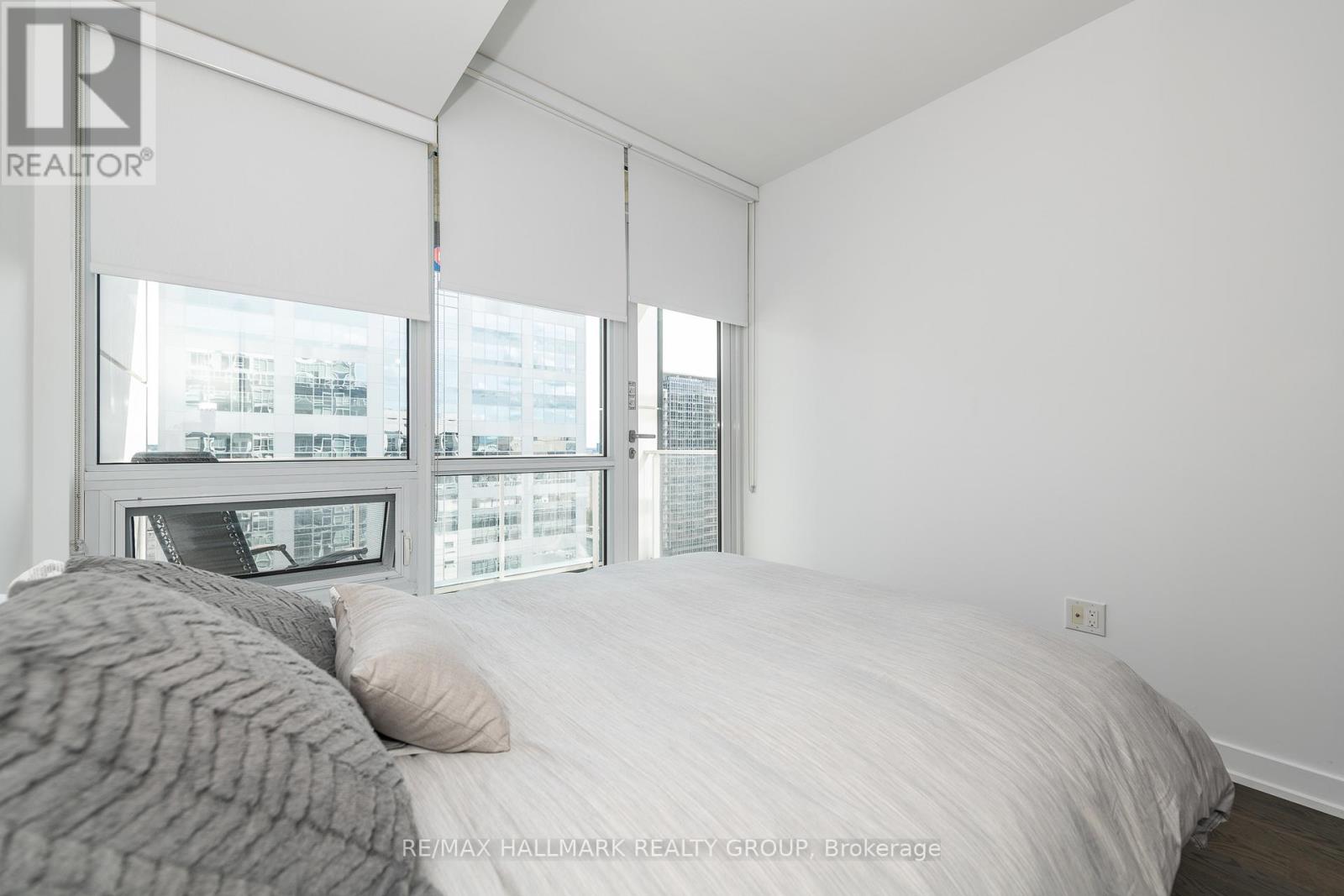 1806 - 199 Slater Street, Ottawa, Ontario K1P 0C8 - Photo 17 - X12541688