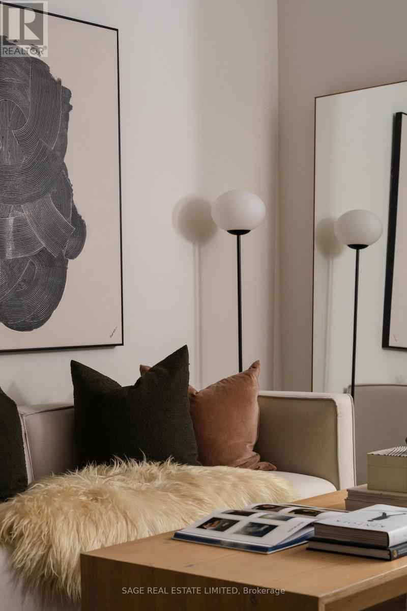 110b Palmerston Avenue, Toronto, Ontario M6J 1J1 - Photo 3 - C12546942