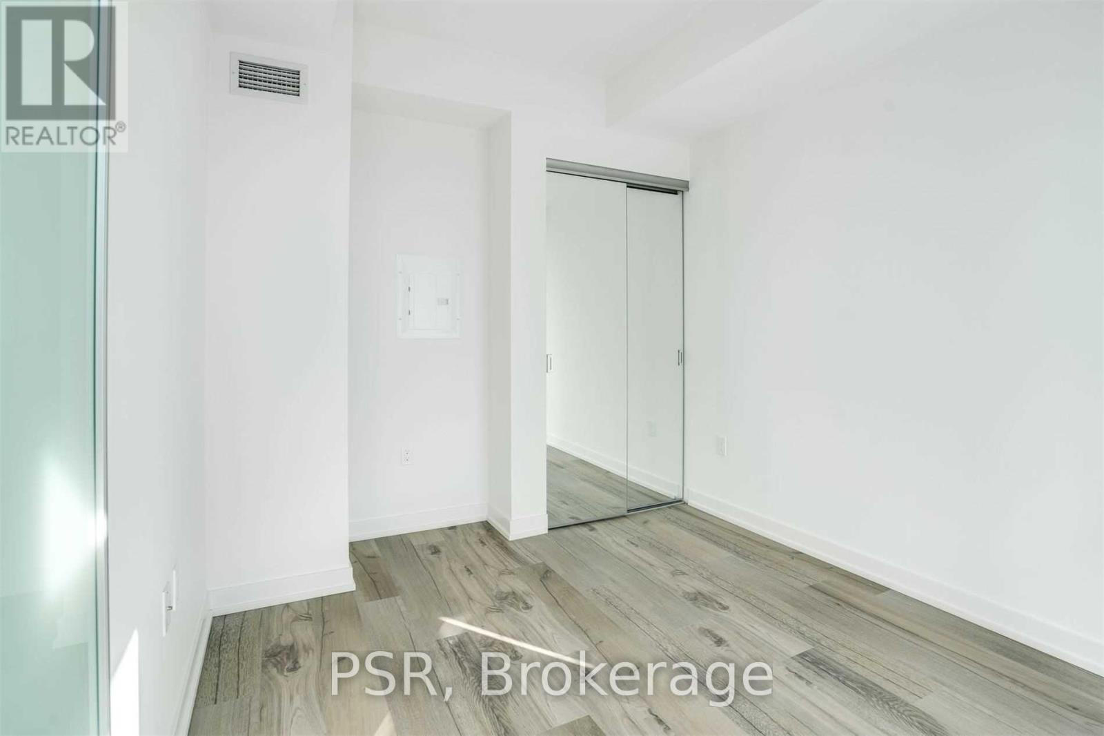 5004 - 1 Yorkville Avenue, Toronto, Ontario  M4W 1L1 - Photo 11 - C12546960