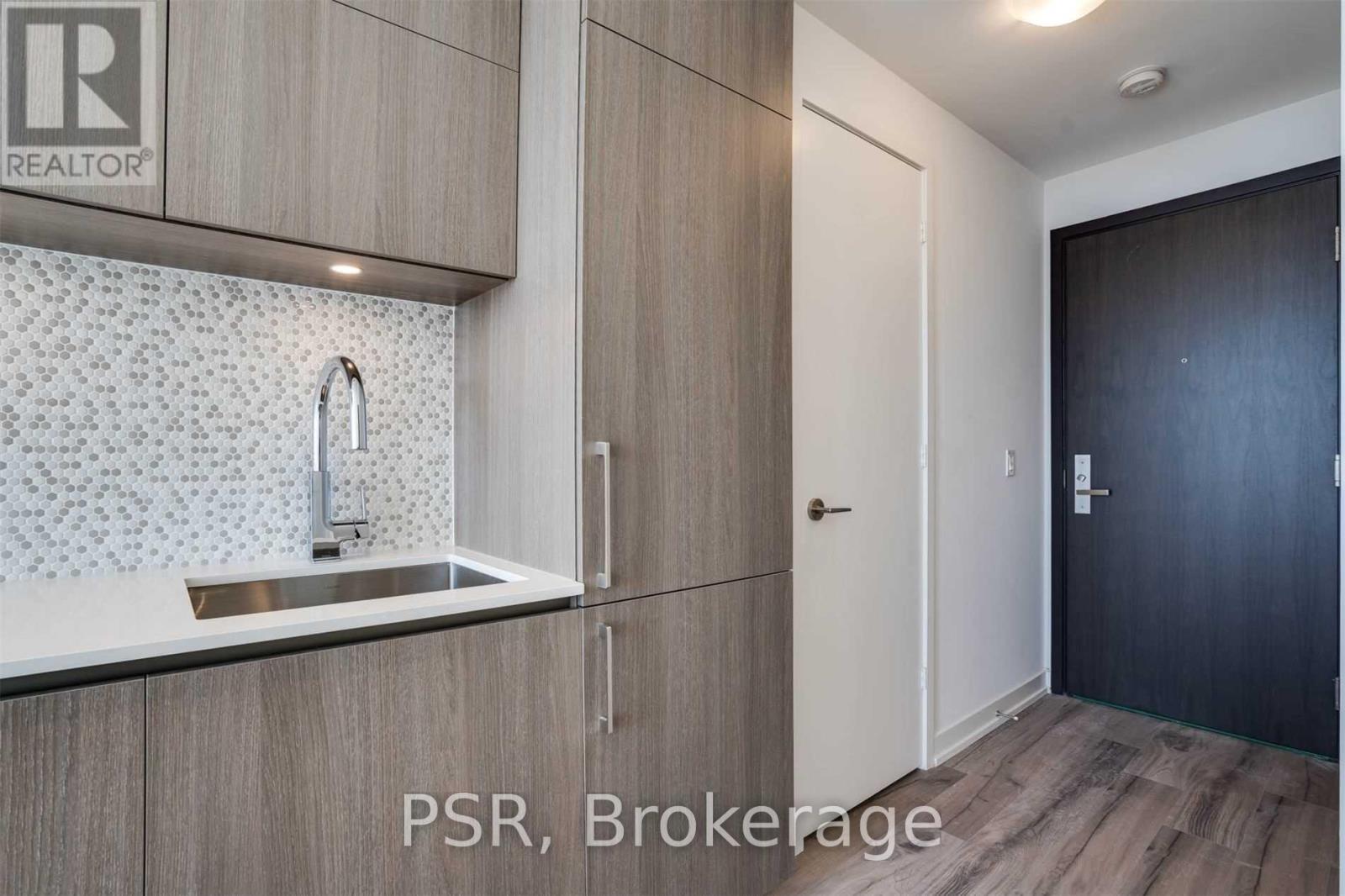 5004 - 1 Yorkville Avenue, Toronto, Ontario  M4W 1L1 - Photo 6 - C12546960