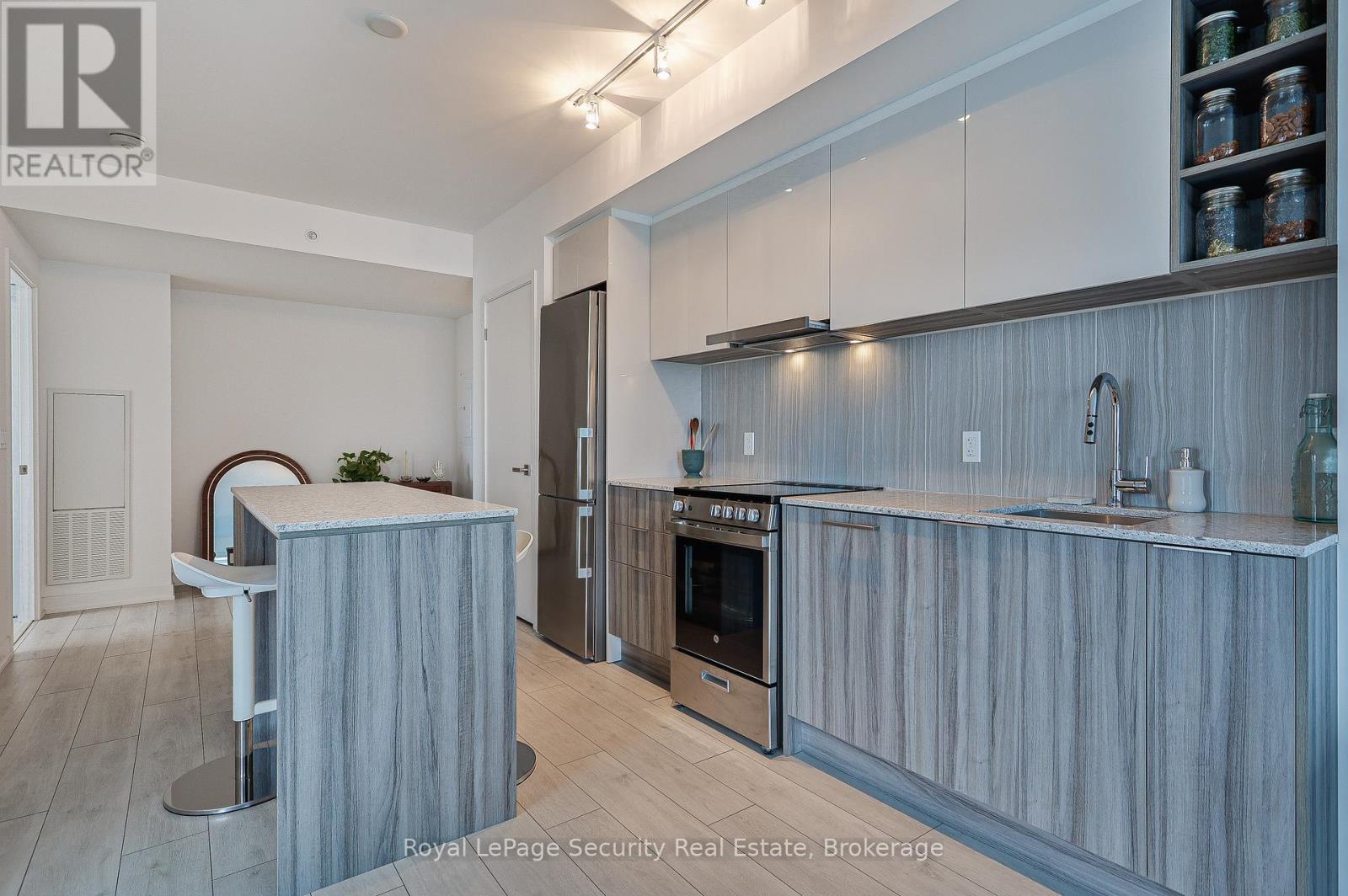 419 - 31 Tippett Road, Toronto, Ontario  M6H 0C8 - Photo 4 - C12546966