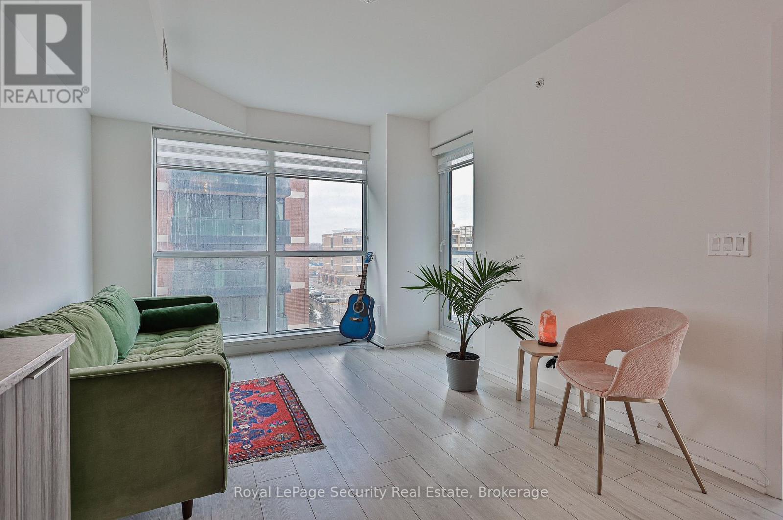 419 - 31 Tippett Road, Toronto, Ontario  M6H 0C8 - Photo 8 - C12546966