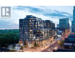 607 - 8 MANOR ROAD, Toronto, Ontario