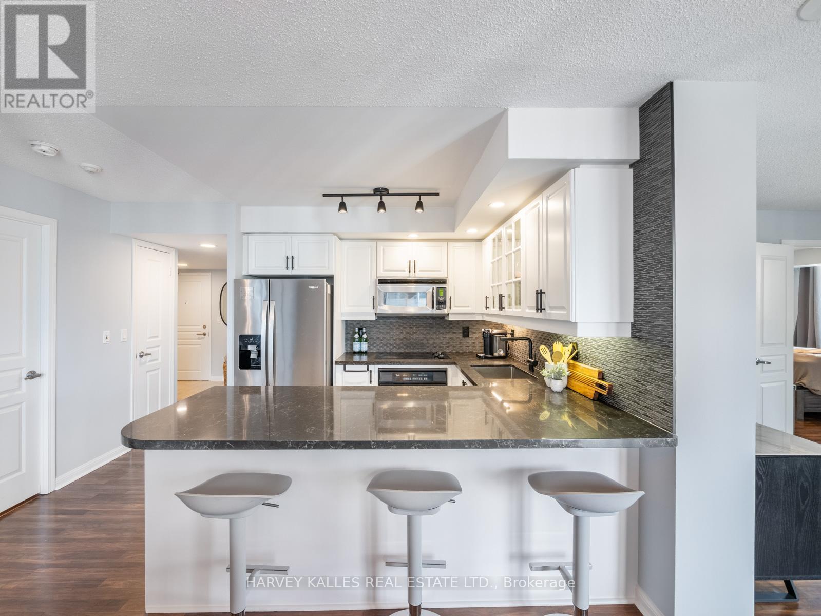 1309 - 140 Simcoe Street, Toronto, Ontario  M5H 4E9 - Photo 15 - C12547048