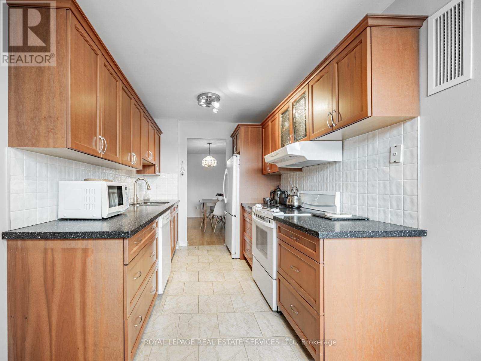 205 - 44 Falby Court, Ajax, Ontario  L1S 3L1 - Photo 10 - E12547042