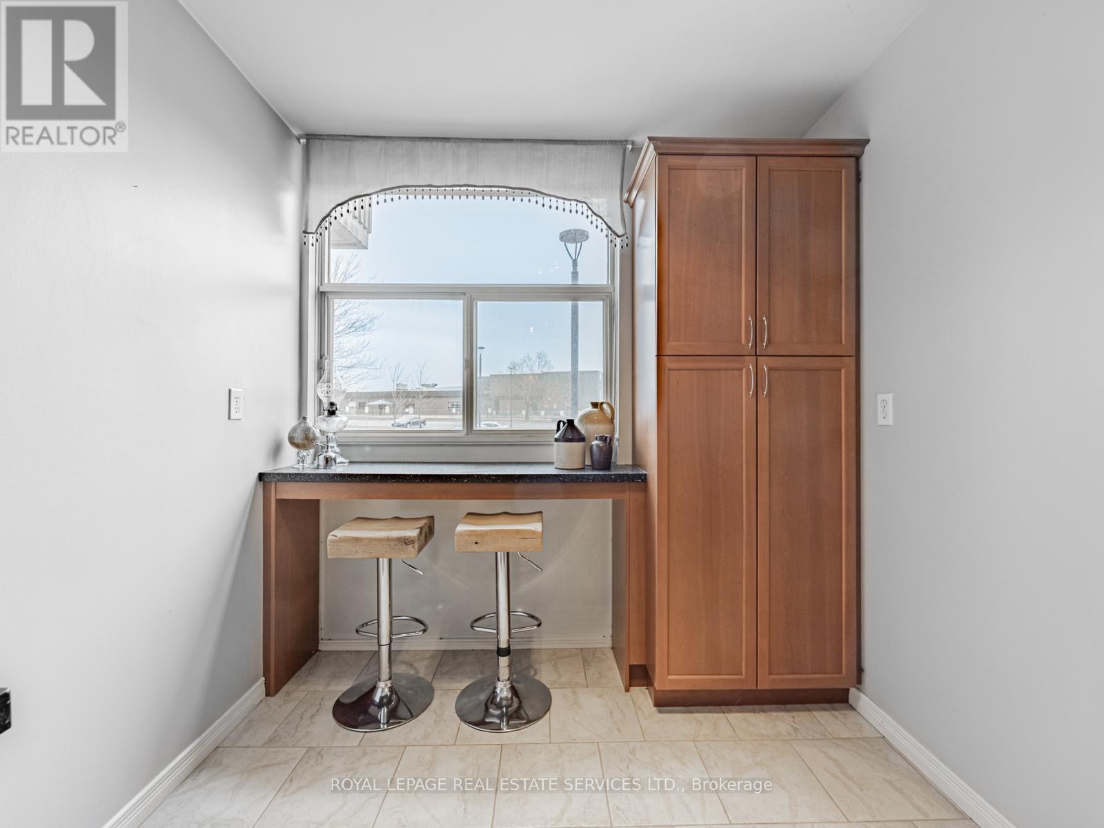 205 - 44 Falby Court, Ajax, Ontario  L1S 3L1 - Photo 11 - E12547042