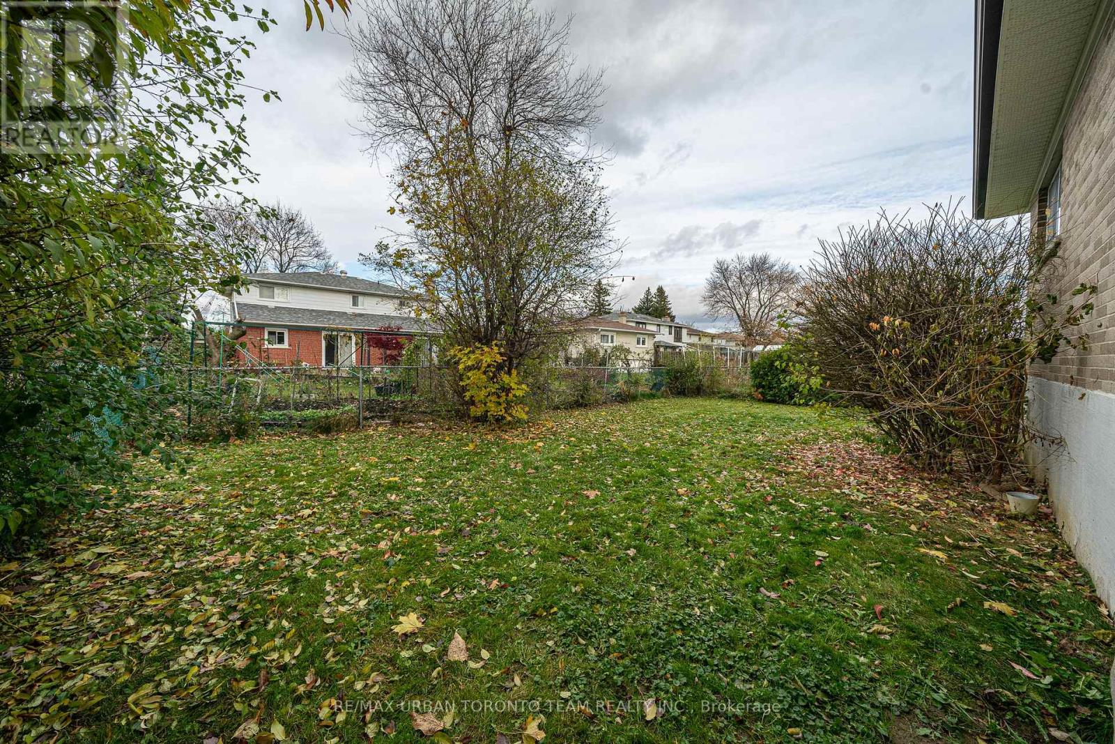 12 Wardencourt Drive, Toronto, Ontario  M1T 2H3 - Photo 38 - E12547106