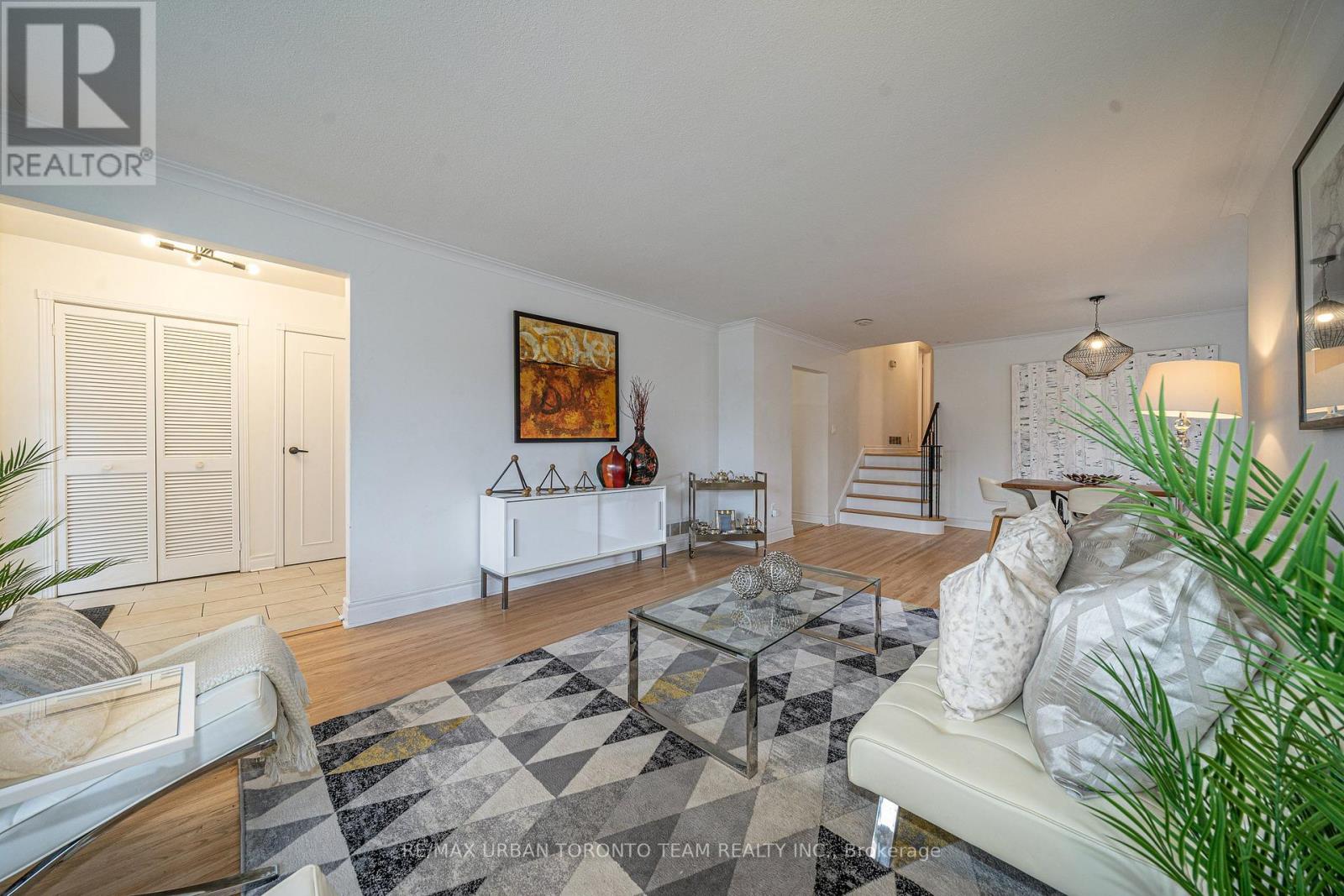 12 Wardencourt Drive, Toronto, Ontario  M1T 2H3 - Photo 4 - E12547106