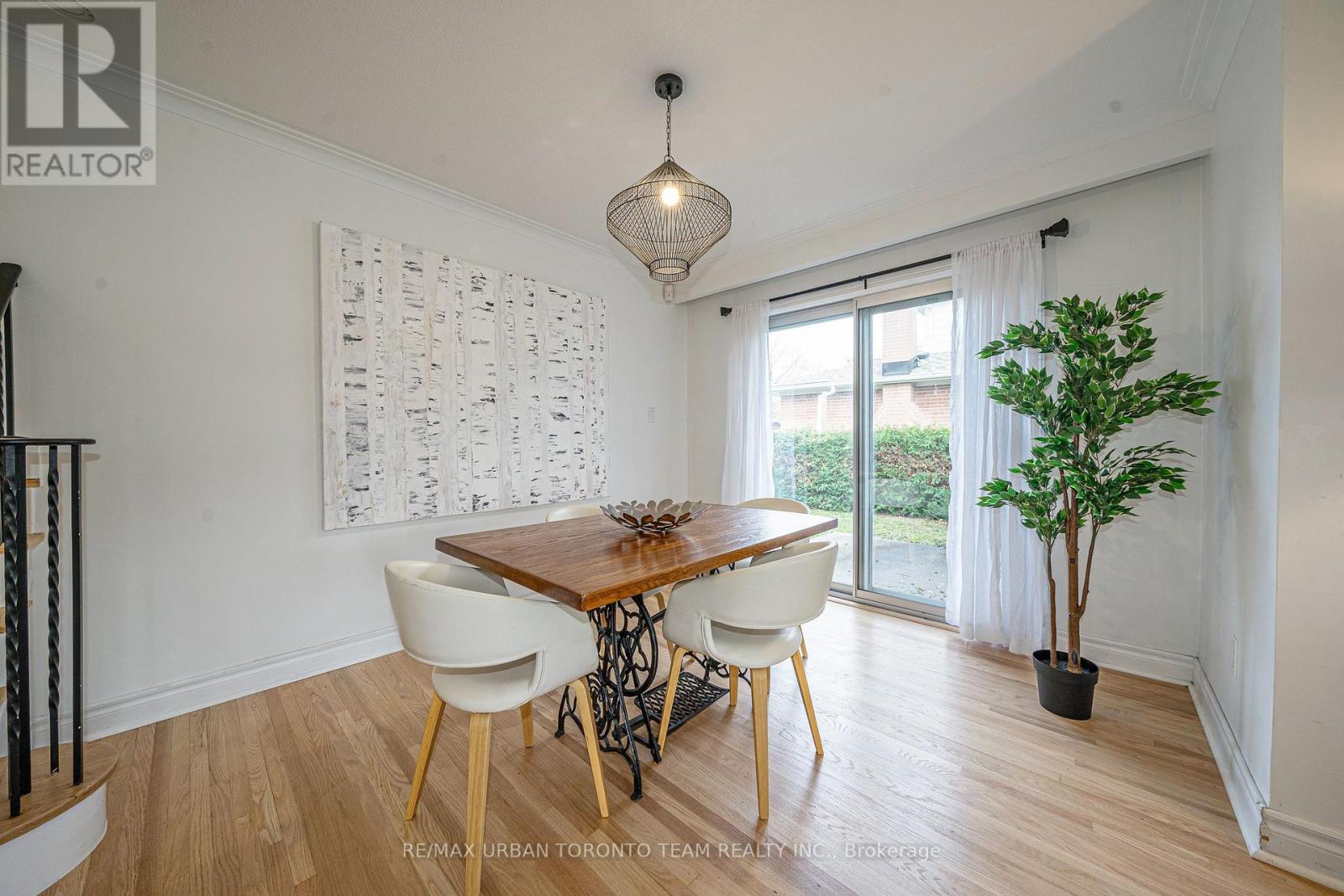 12 Wardencourt Drive, Toronto, Ontario  M1T 2H3 - Photo 7 - E12547106