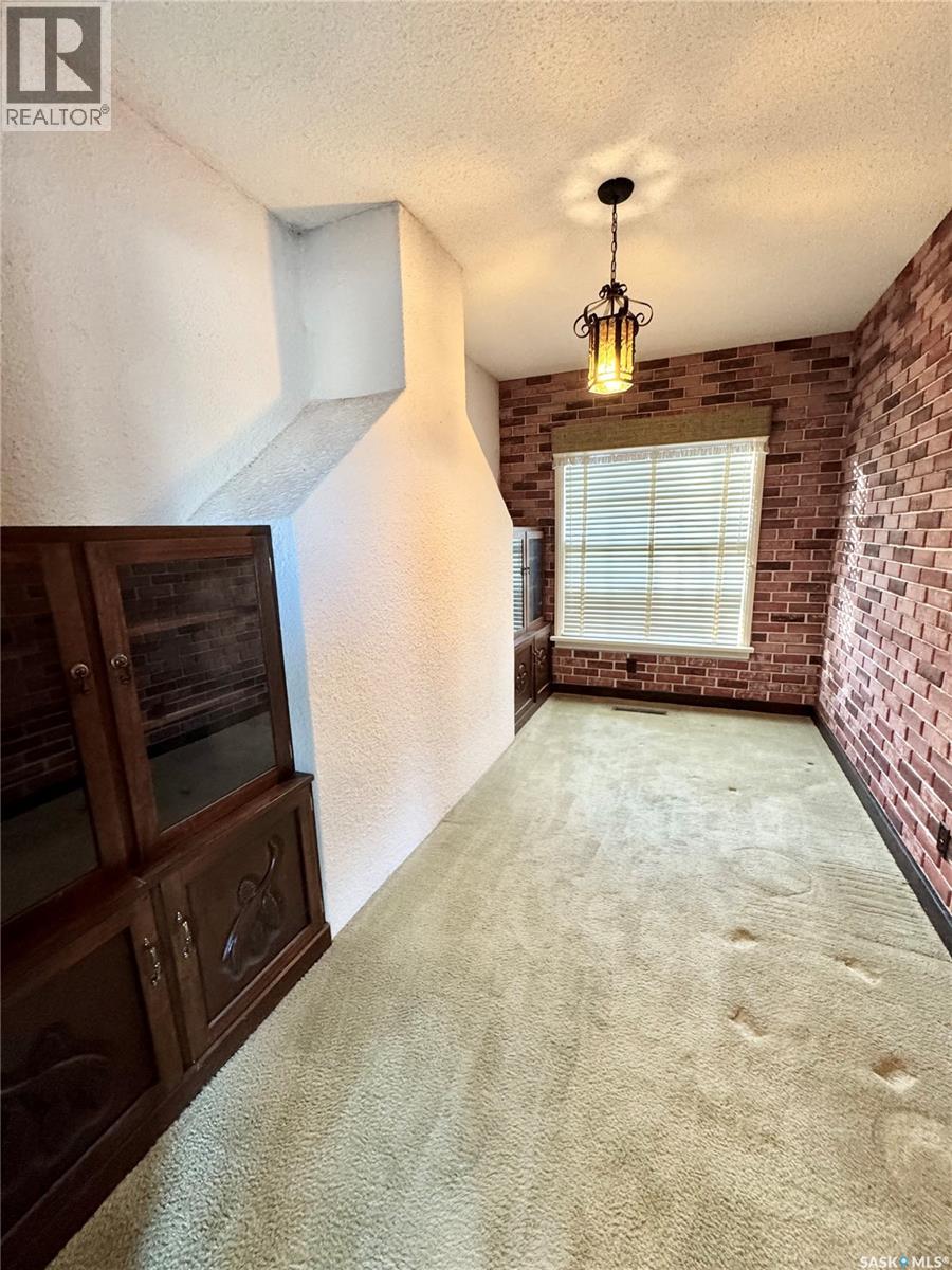 130 21st Street E, Prince Albert, Saskatchewan  S6V 1M1 - Photo 9 - SK024091