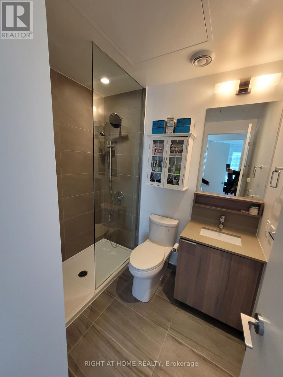 4706 - 950 Portage Parkway, Vaughan, Ontario L4K 0J7 - Photo 12 - N12546954