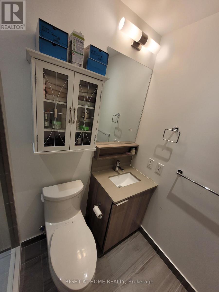 4706 - 950 Portage Parkway, Vaughan, Ontario L4K 0J7 - Photo 13 - N12546954