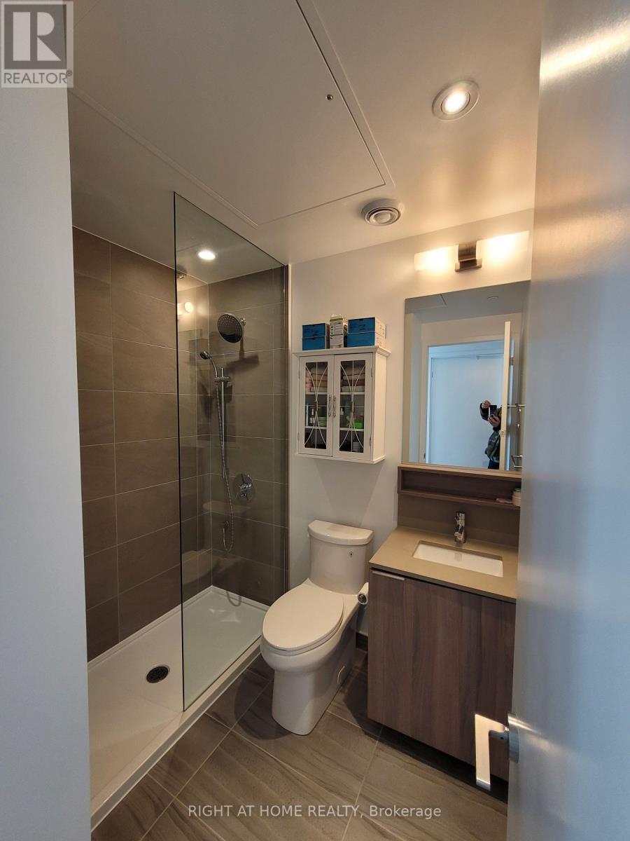 4706 - 950 Portage Parkway, Vaughan, Ontario L4K 0J7 - Photo 14 - N12546954