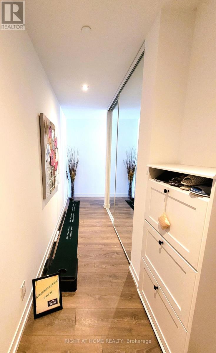 4706 - 950 Portage Parkway, Vaughan, Ontario L4K 0J7 - Photo 25 - N12546954