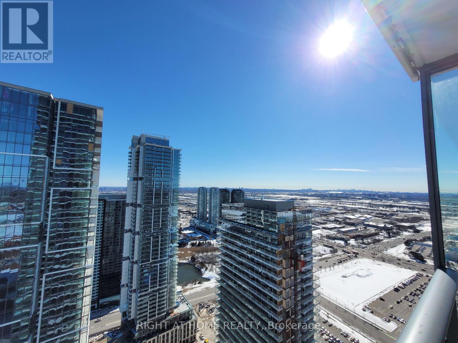 4706 - 950 Portage Parkway, Vaughan, Ontario L4K 0J7 - Photo 29 - N12546954