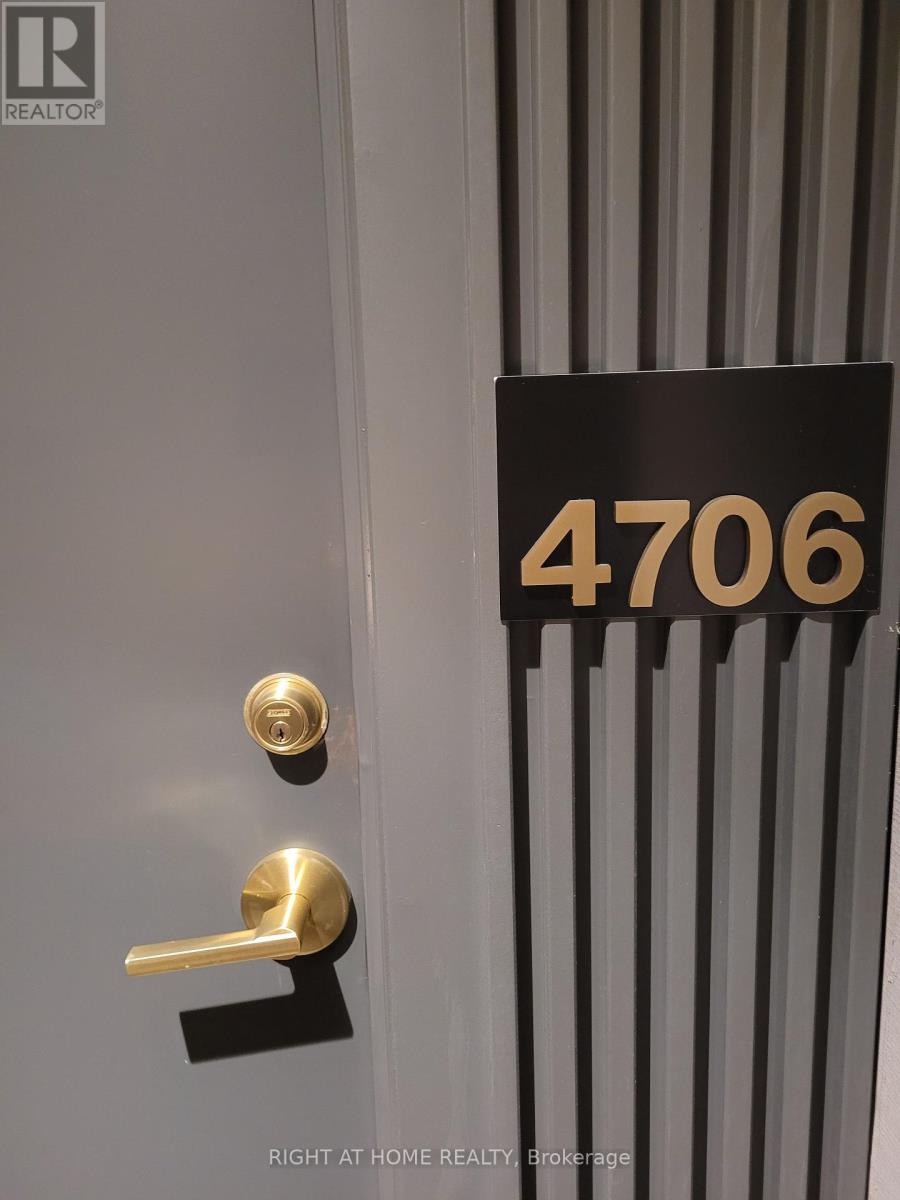 4706 - 950 Portage Parkway, Vaughan, Ontario L4K 0J7 - Photo 3 - N12546954