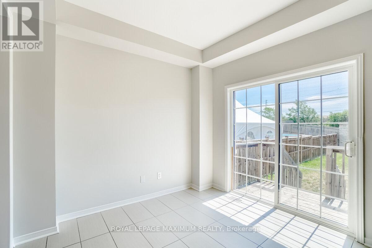 160 Gentile Circle, Vaughan, Ontario  L4H 3N3 - Photo 11 - N12547034