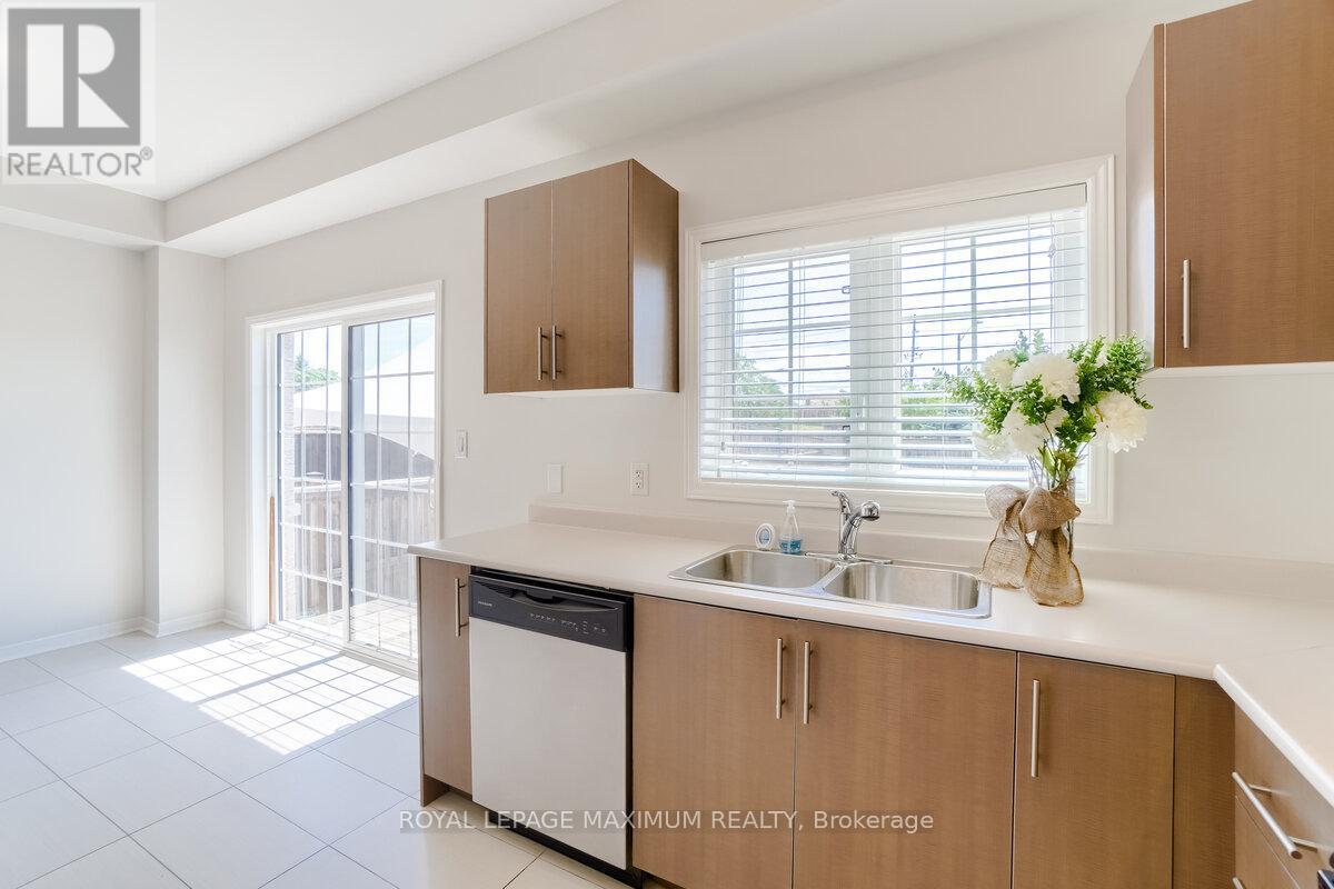 160 Gentile Circle, Vaughan, Ontario  L4H 3N3 - Photo 15 - N12547034