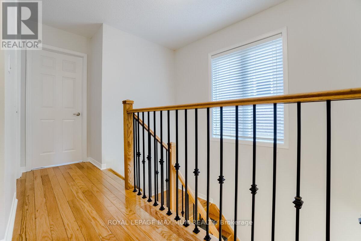 160 Gentile Circle, Vaughan, Ontario  L4H 3N3 - Photo 20 - N12547034