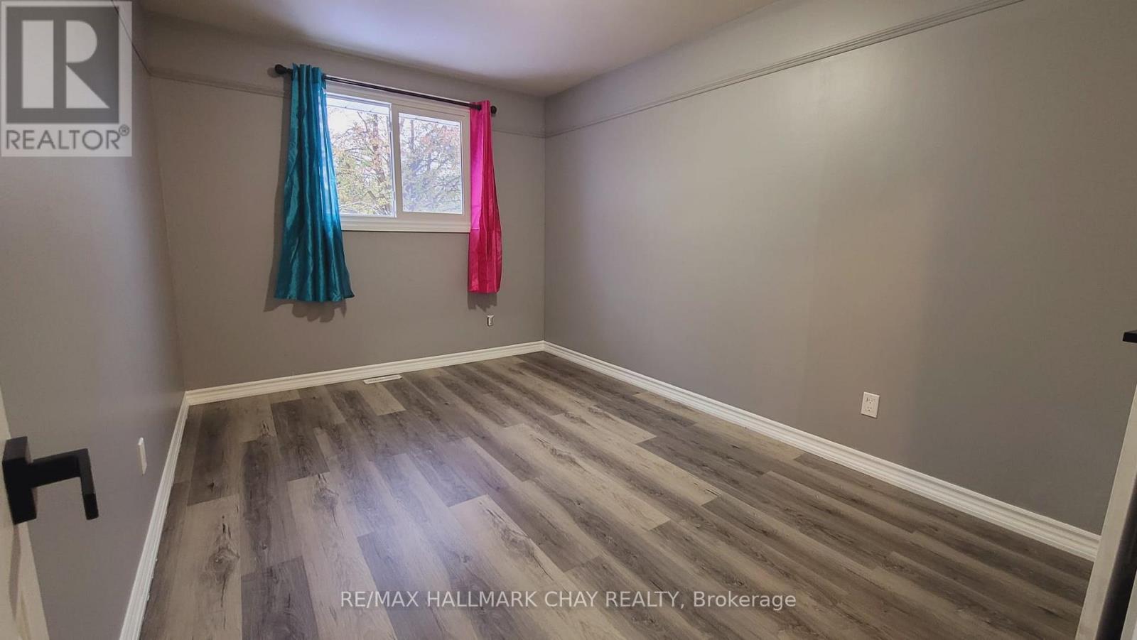 39 Bernick Drive, Barrie, Ontario  L4M 5C1 - Photo 20 - S12546978