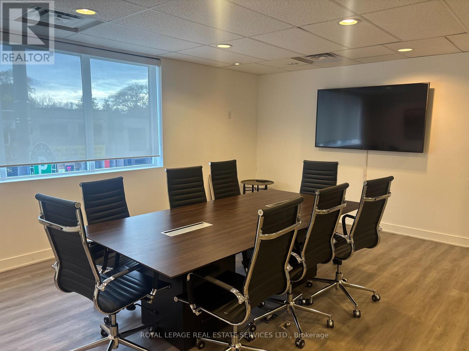 1 - 1 Willingdon Boulevard, Toronto, Ontario  M8X 1B9 - Photo 5 - W12546964