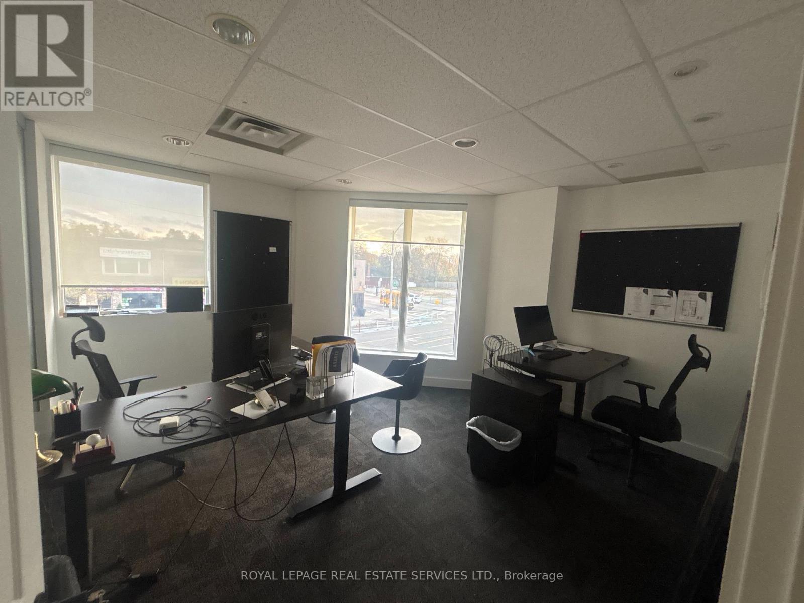 1 - 1 Willingdon Boulevard, Toronto, Ontario  M8X 1B9 - Photo 7 - W12546964