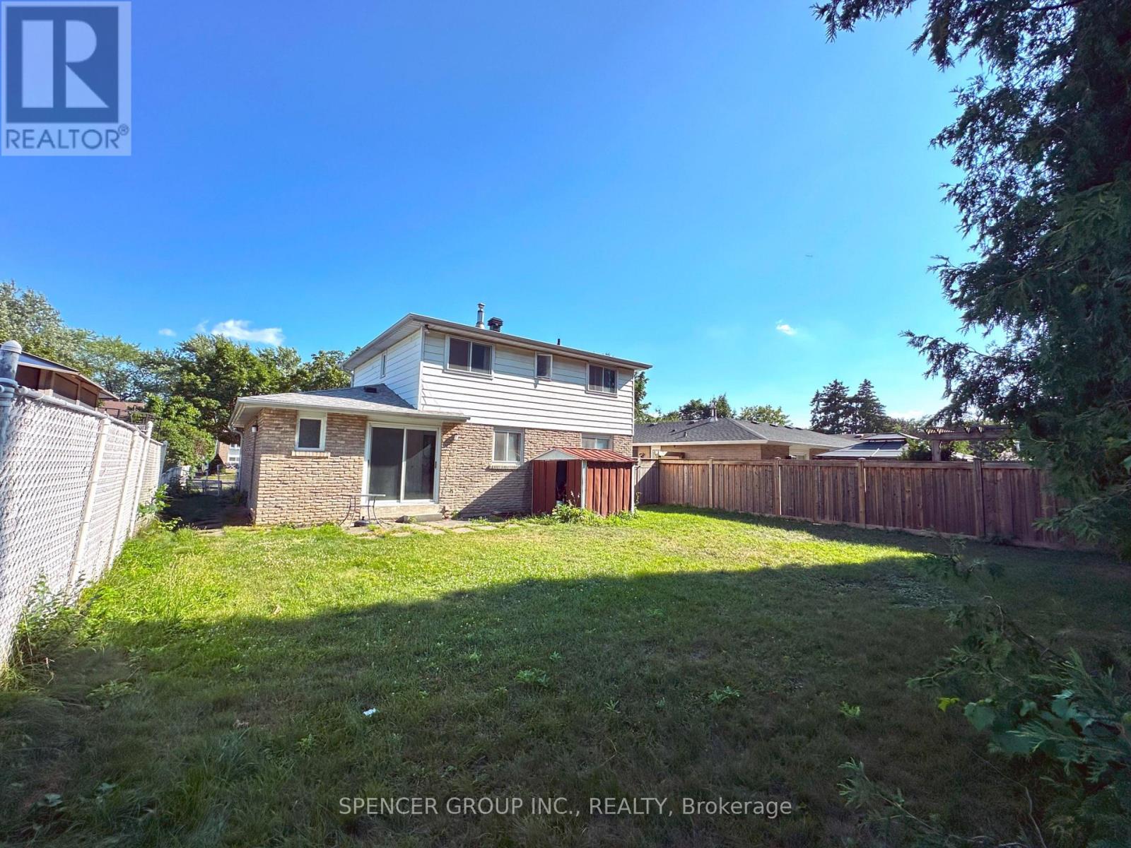 571 Minette Circle, Mississauga, Ontario  L5A 3B9 - Photo 19 - W12546972