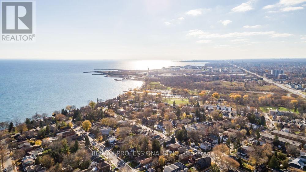 22 Fairfield Avenue, Toronto, Ontario  M8V 2H9 - Photo 21 - W12546984